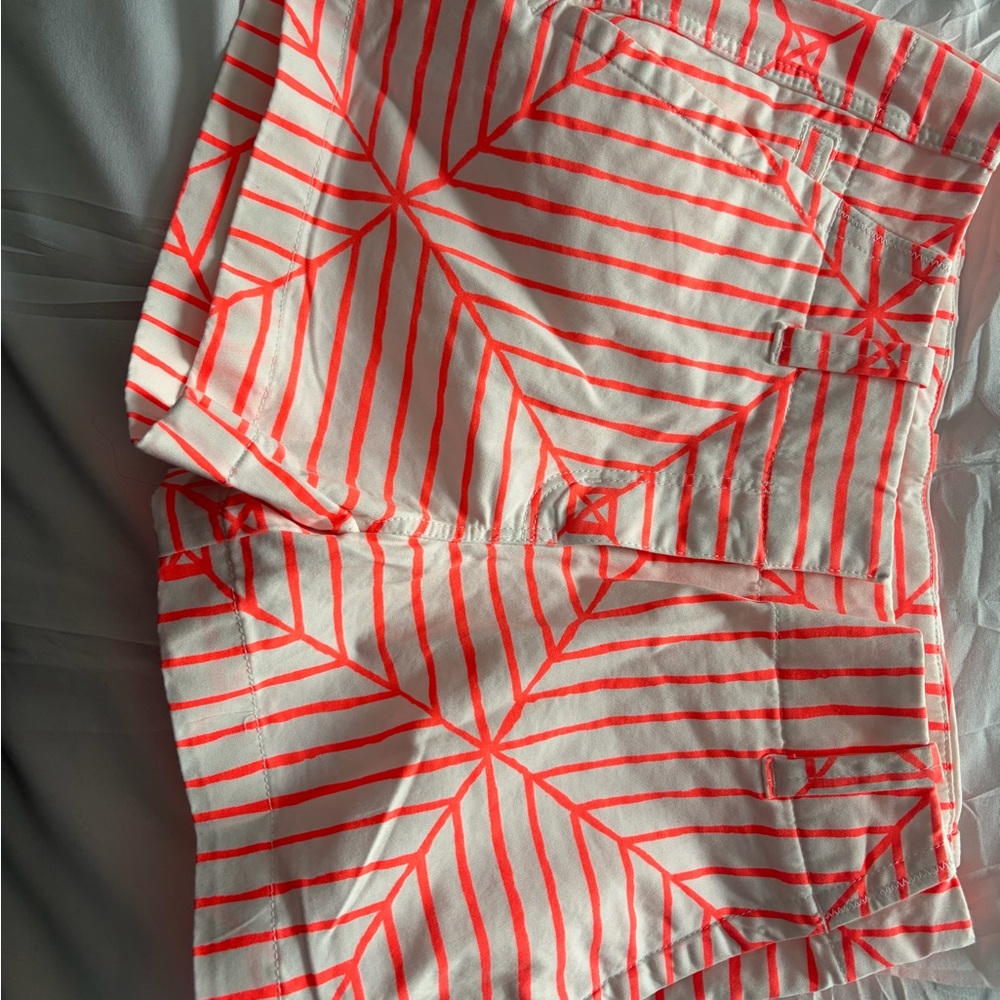 Vineyard Vines White Shorts with Neon Coral Geometric Print
